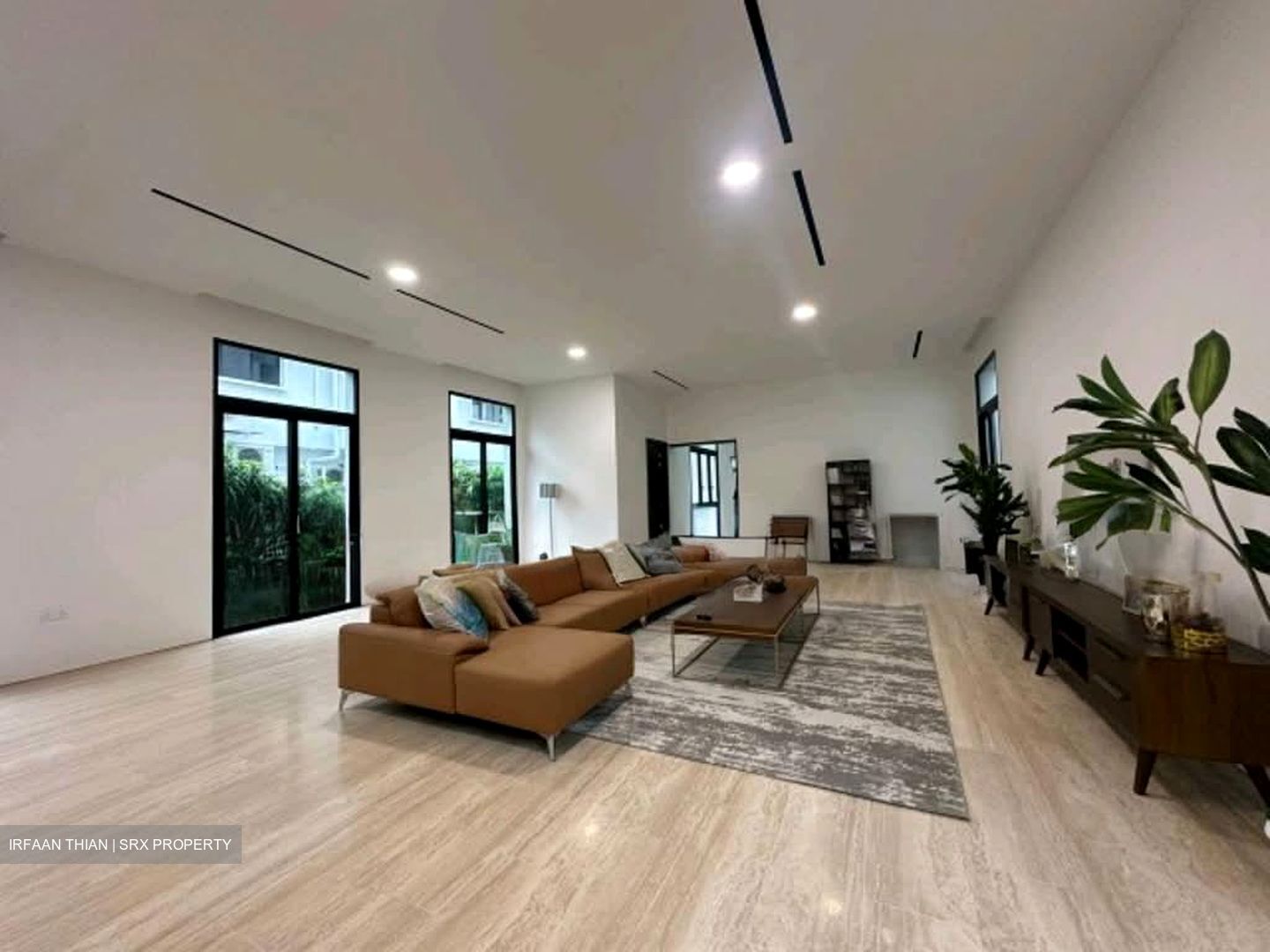 Grove Avenue (D10), Semi-Detached #576793141